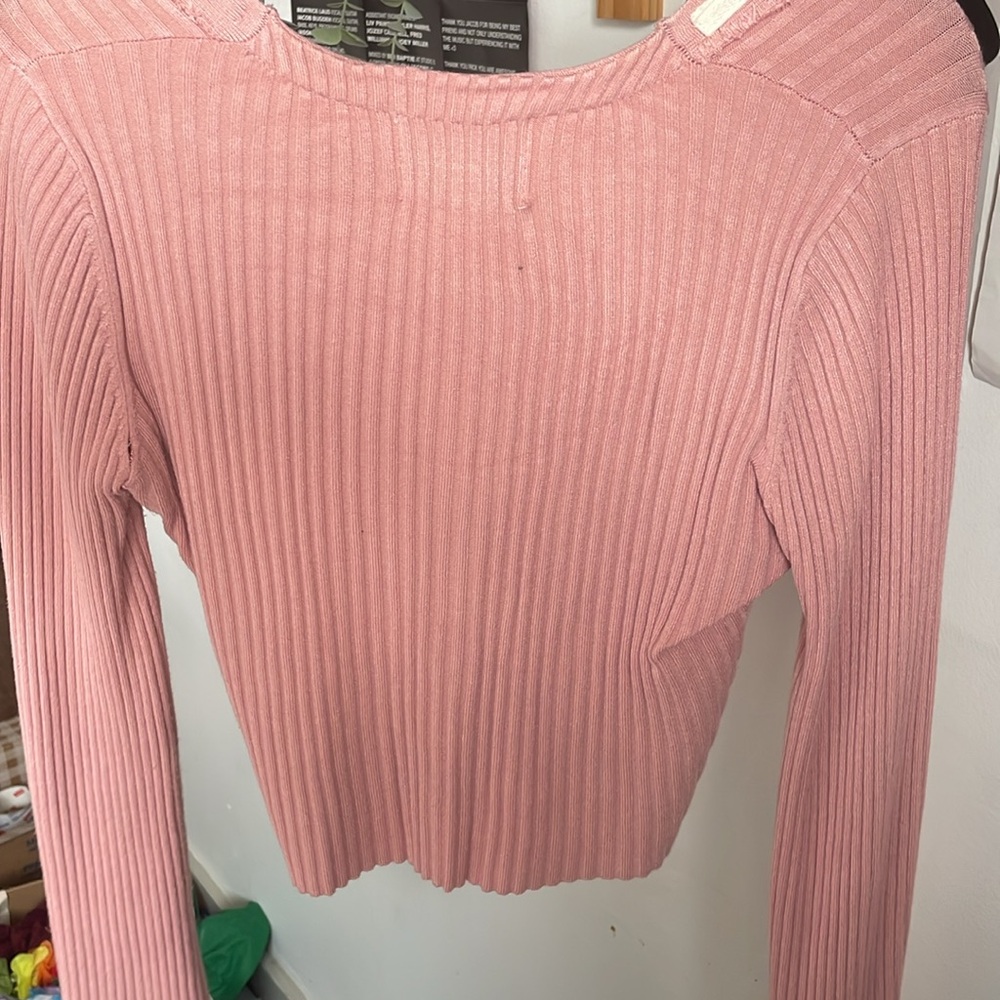 RIBBED PINK URBAN OUTFITTERS LONGSLEEVE WORN A COUPLE TIMES - Picture 5 of 6